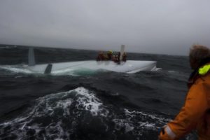 Il "Rambler 100" scuffia a Fastnet nel 2011.