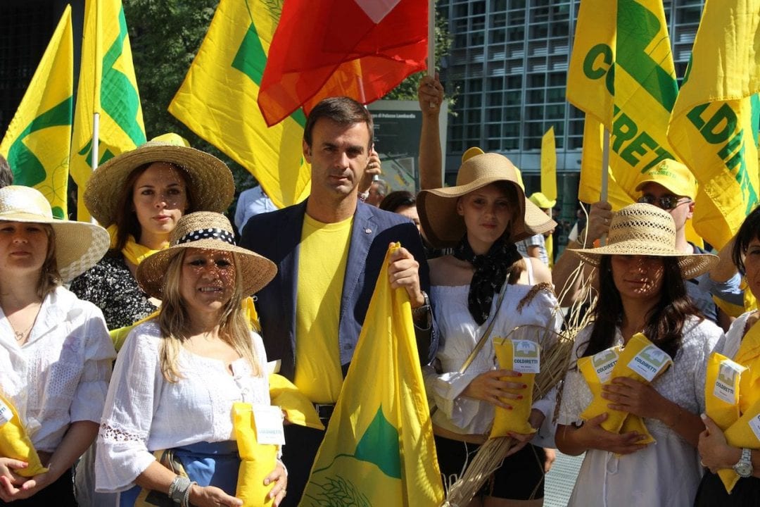 Il presidente Coldiretti Ettore Prandini alla manifestazione svoltasi a Roma per festeggiare la decisione assunta dall'Ue d'introdurre dazi sulle importazioni di riso da Birmania e Cambogia