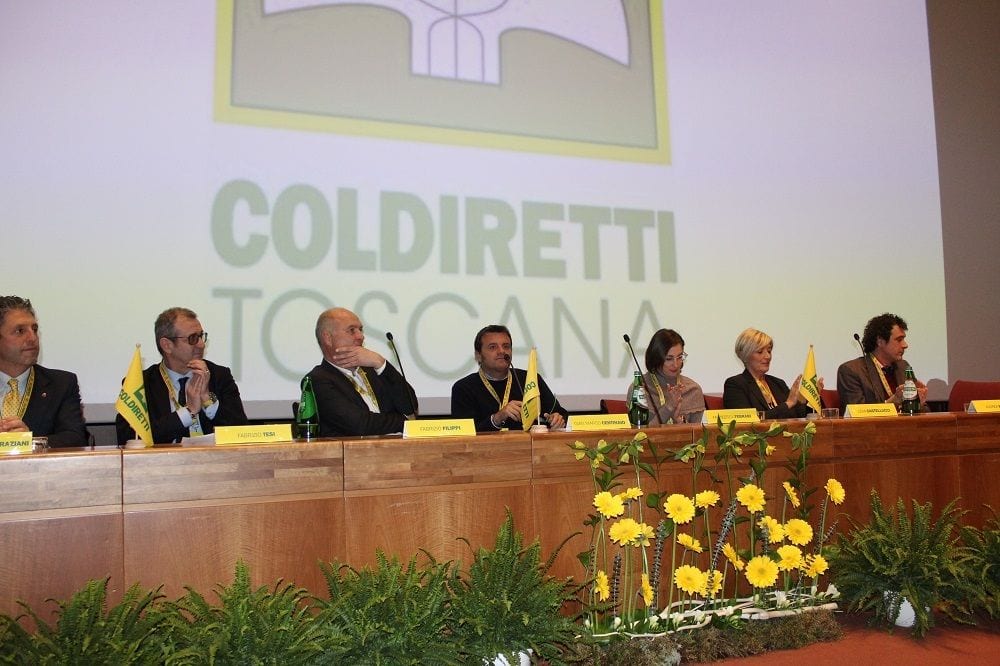 Il Ministro Centinaio agli Stati Generali dell'Agricoltura Toscana organizzato da Coldiretti al Palazzo dei Congressi di Firenze