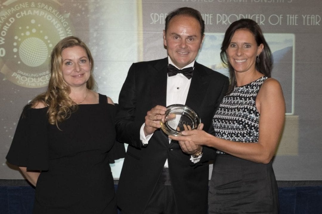 Matteo e Camilla Lunelli con Essi Avellan alla premiazione del 2017 - Photo: Charmaine Grieger