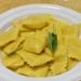 Un piatto di Tortelli di patate burro e salvia alla Festa di Santa Cristina a Papiano (Arezzo)