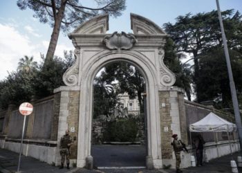 Ossa ritrovate in Vaticano: scheletro di donna