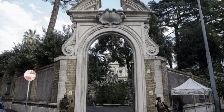 Ossa ritrovate in Vaticano: scheletro di donna