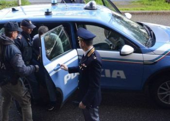 Terrorismo, blitz del Nocs a Macomer: arrestato palestinese. “Affiliato all’Isis, progettava attacco con ricina e antrace”