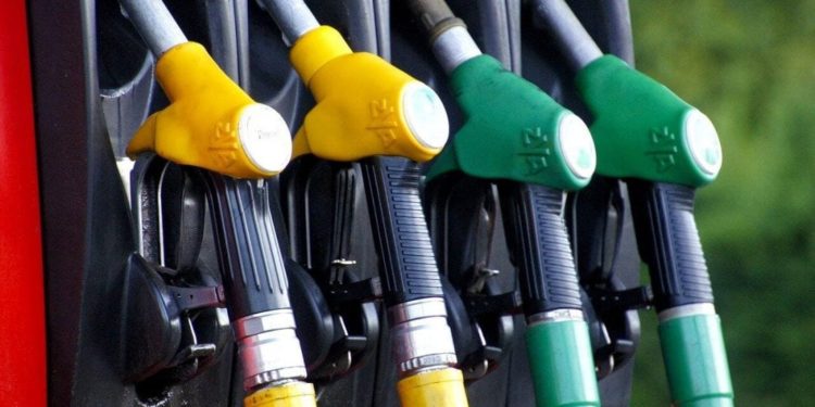 Pompa di benzina
