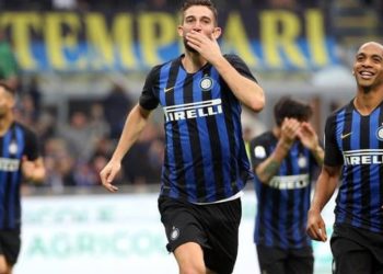 Napoli e Inter, due manite per avvisare la Juventus. Milan corsaro in “zona Romagnoli”