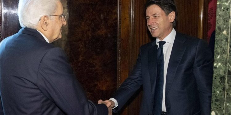 Mattarella striglia Conte