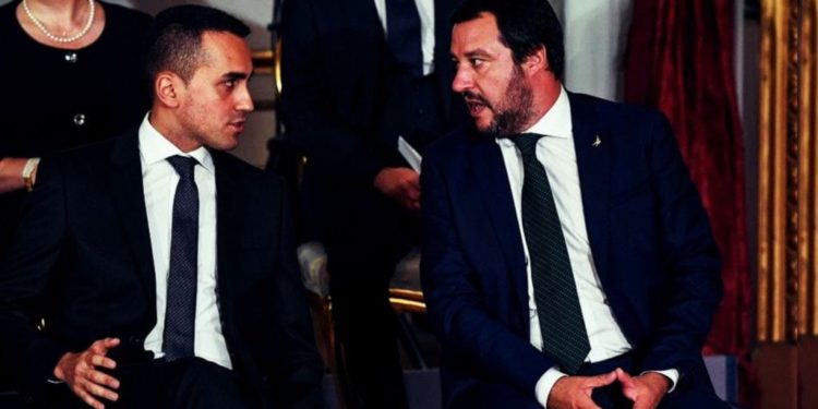 La guerra tra i populisti
