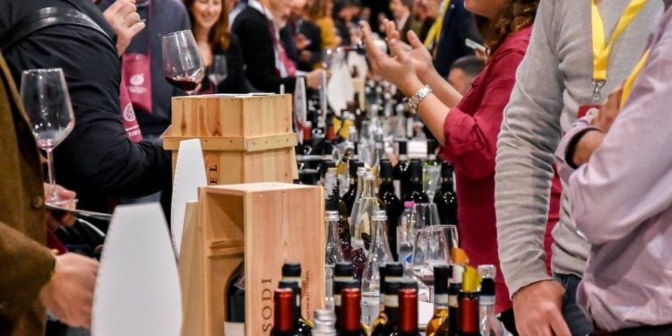 Banchi degustazione vino, Food&Wine in Progress 2018