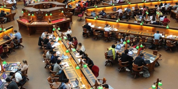 Italiani mammoni? Per Eurostudent sono tra i migliori studenti in Europa!