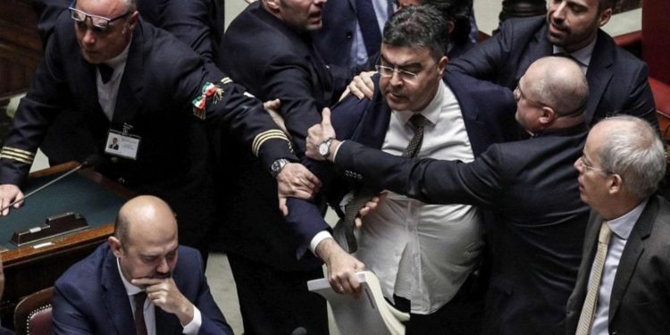 La falce e il Manganello