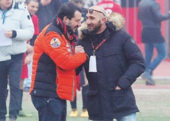 Salvini e il capo ultrà del Milan, fischio di inizio della polemica