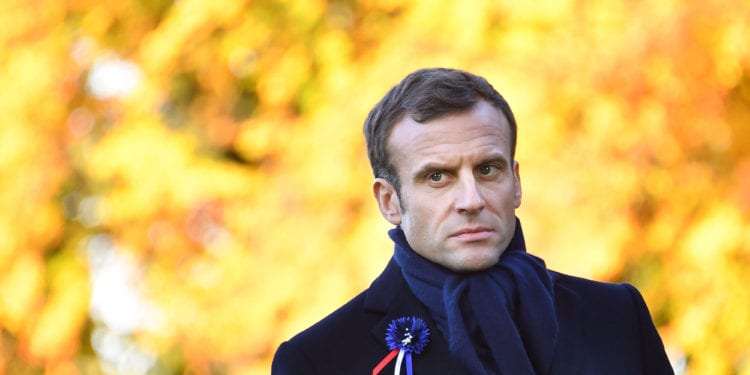 Francia: Macron ghigliottina la democrazia