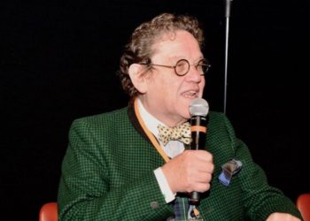 Philippe Daverio durante la sua Lectio Magistralis tra arte, cultura ed enogastronomia per la giornata conclusiva dell'Anno del Cibo Italiano a Siena