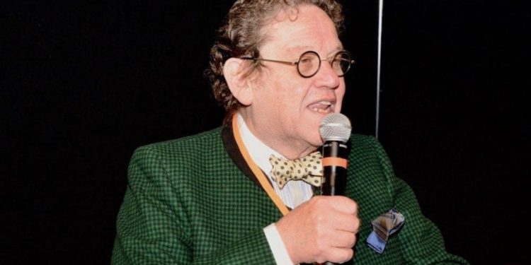Philippe Daverio durante la sua Lectio Magistralis tra arte, cultura ed enogastronomia per la giornata conclusiva dell'Anno del Cibo Italiano a Siena