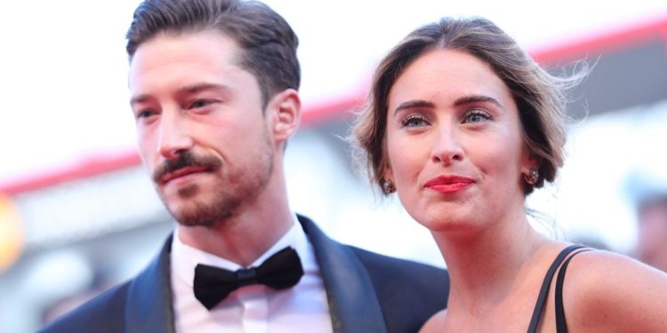 La Boschi lancia anatemi su Facebook, ma farebbe meglio a stare zitta