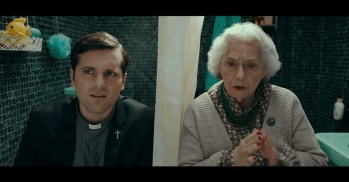 Recensione film: “Tonno spiaggiato”