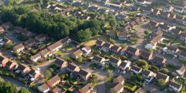 Il mistero di Willand, il paese in Inghilterra che si sta sollevando