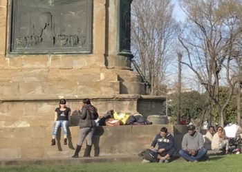 Firenze: lasciamo gli africani liberi di spacciare, altrimenti si infastidiscono