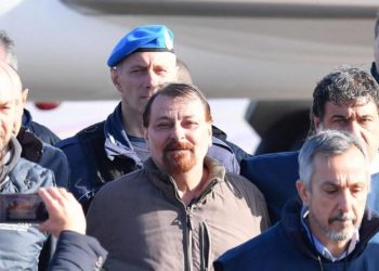 Il Terrorista Rosso Battisti è finalmente a casa: circondariale