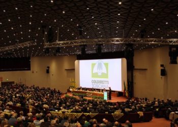 Sala gremita per gli Stati Generali di Coldiretti Toscana, svoltosi alla presenza del Ministro Gian Marco Centinaio
