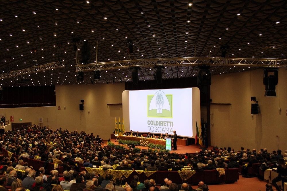 Sala gremita per gli Stati Generali di Coldiretti Toscana, svoltosi alla presenza del Ministro Gian Marco Centinaio