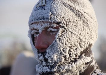Corre 39 km a -52 gradi, l’impresa di un italiano in Siberia