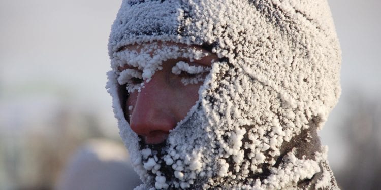 Corre 39 km a -52 gradi, l’impresa di un italiano in Siberia