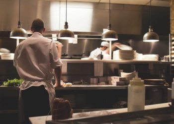 Ristorazione: ad Arezzo fa tappa il roadshow sul nuovo Contratto Collettivo Nazionale di Lavoro