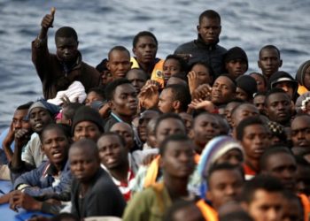 Noi africanizzati, loro alienati