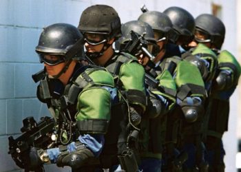 Nonno scozzese bannato a vita dagli USA: su un modulo ha dichiarato per errore di essere un terrorista