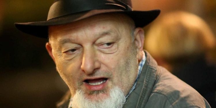 Tiziano Renzi si difende su Facebook: “Mai fatto bancarotta o fatture false”