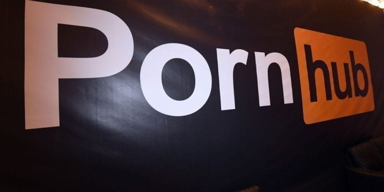Video porno girato nella palestra di una scuola di Padova finisce su Pornhub