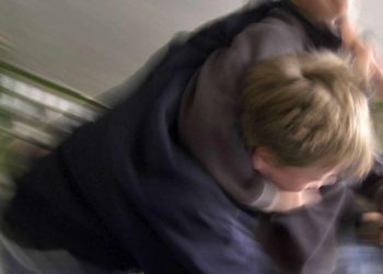 Professore prende a pugni un alunno in una scuola di Scandicci