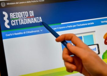 Online il sito governativo con le informazioni per richiedere il reddito di cittadinanza - Foto: Claudio Furlan LaPresse (04-02-2019 Milano)