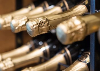 Vino: con +11% lo spumante spinge il record dell’export. Sul futuro però incombe il rischio Brexit