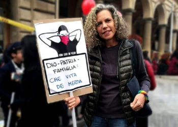 Arrestatelo, elogia la famiglia