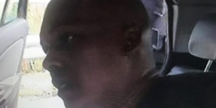 Ousseynou Sy, ritratto del terrorista: quando molestò una ragazzina sull’autobus