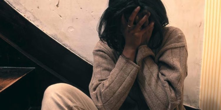 Firenze: marocchino picchia la compagna davanti alla figlia, arrestato