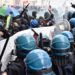Firenze: scontri per la visita di Salvini tra la polizia e i soliti falliti nullafacenti