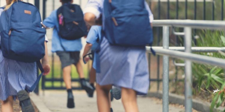 Scuola elementare, abolite note sul registro e sospensioni