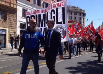 CasaPound ritorna alle origini: da partito ad associazione