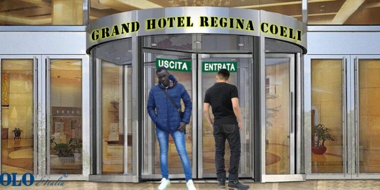 Il giudice che scarcera il nigeriano picchiatore se lo porti a casa sua