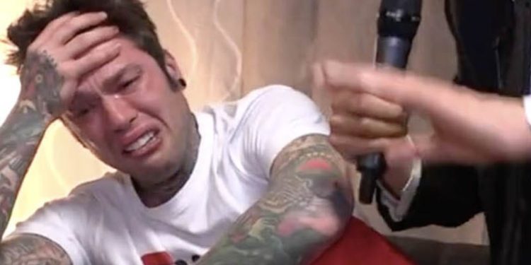 Fedez a processo: diffamò l’autrice del libro su Salvini