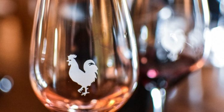 Un calice di Rosato Rocca di Montegrossi