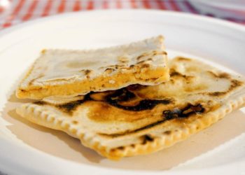 I tortelli alla lastra di Corezzo (Chiusi della Verna) - photo credit: ItalyzeMe