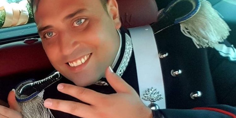 100 euro per 8 coltellate. Prezzi stracciati per divise lacerate e vite mutilate