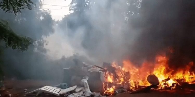 Sgombero di Primavalle, roghi e barricate degli occupanti. IL VIDEO della POLIZIA DI STATO