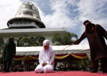 Islam, punita in pubblico con 100 frustate per aver fatto sesso prima del matrimonio
