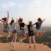 “Decapitatele”, ragazze di ong belga minacciate di morte in Marocco per aver indossato shorts